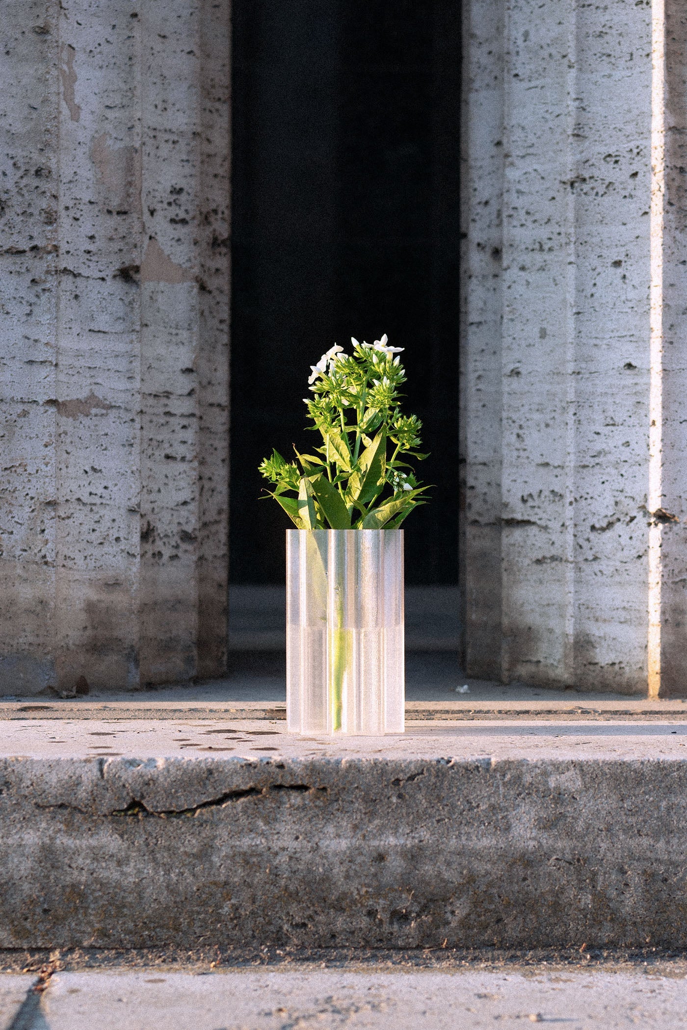 Studio Shorimoma Vala Vase, elegant ceramic vase with a smooth, rounded shape and subtle glaze finish.