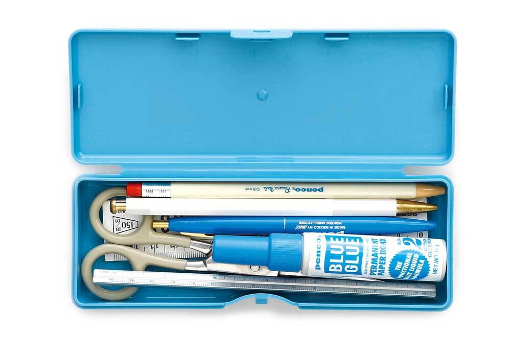 Penco Pennenetui storage container pencil case with a clear plastic design and zipper closure for organizing writing supplies.