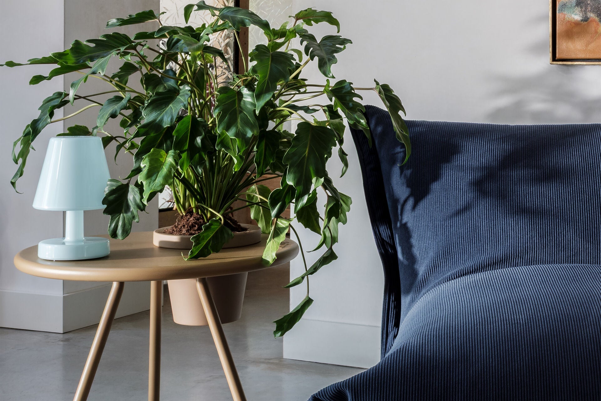 Fatboy Edison The Ambiance Polar Blue lighting lamp with a sleek, modern design and soft glow for ambient home illumination.